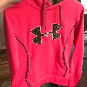 Under Armor Bright Pink Hoodie😊💕